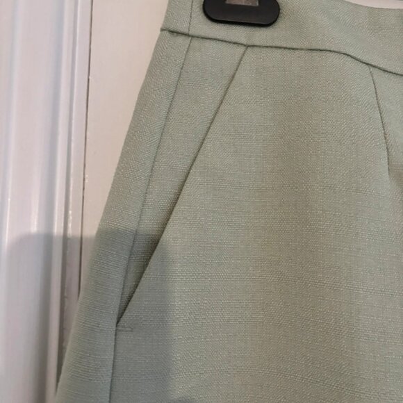 Rita Ora mini skirt - Picture 2 of 4